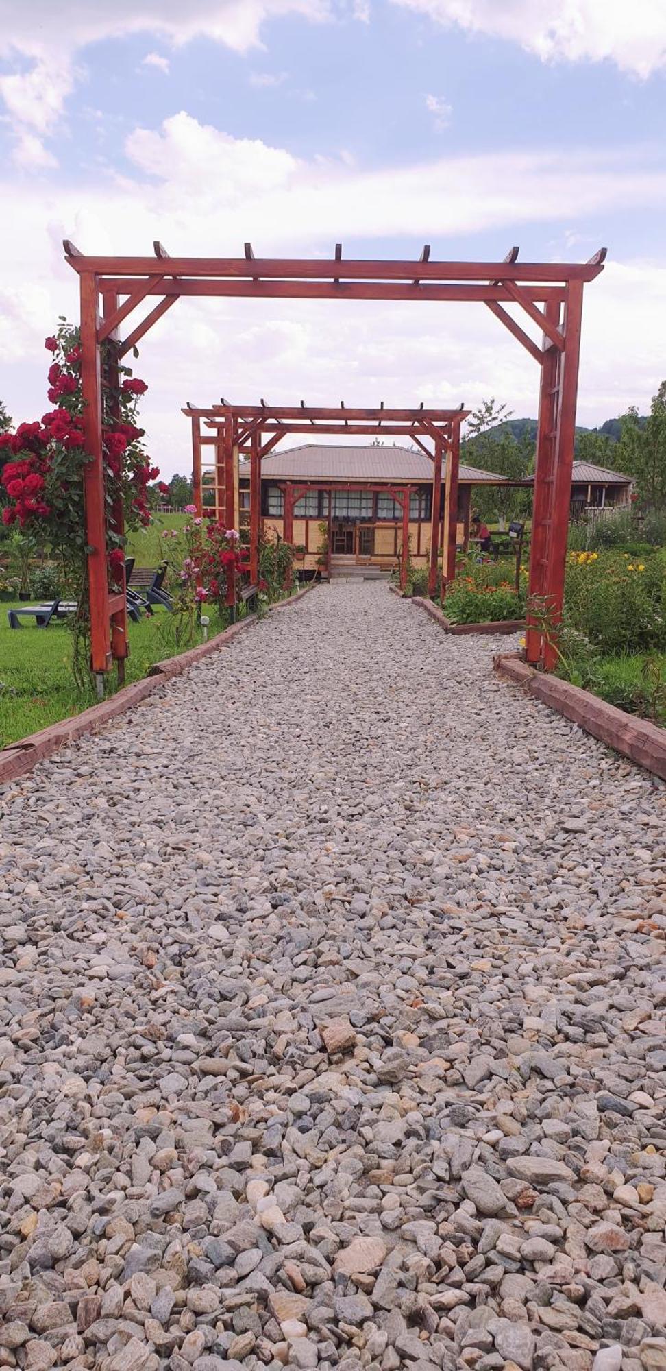 Baltina Parc Transfagarasan Villa Curtea De Arges Ngoại thất bức ảnh
